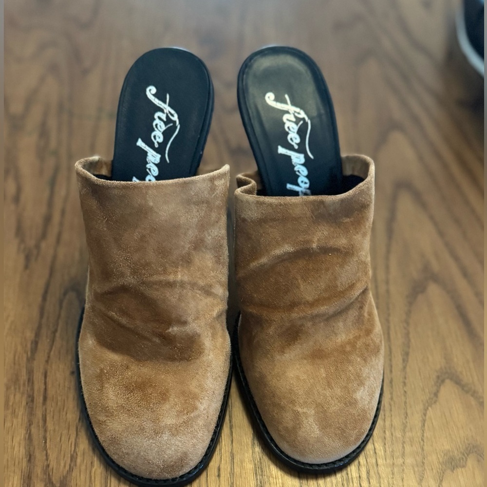 NWT Free People Tan Suede Women's Shoes size 39